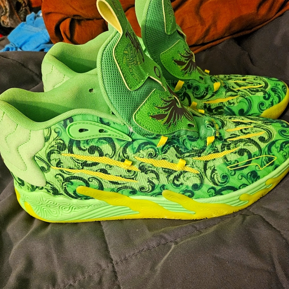 Puma MB.03 -US 13 Men's Yellow Green Basketball‎ LaMelo 379233 01
